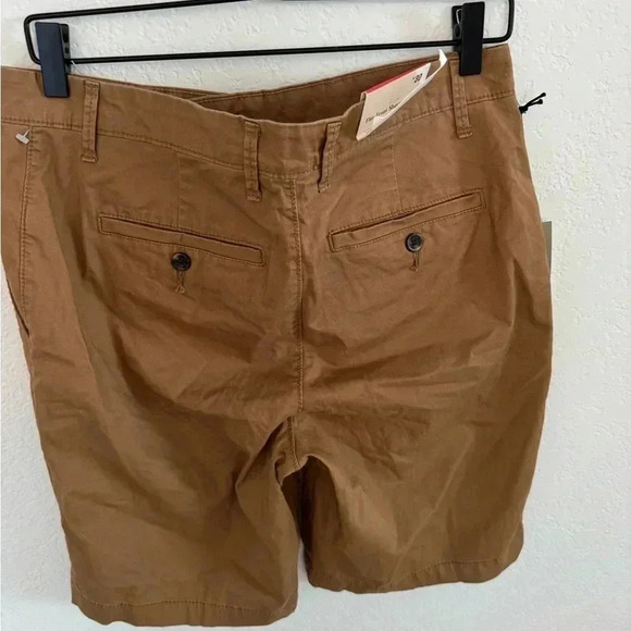 NWT Men’s Every Wear Flat Front Good Fellows Khaki Shorts Size 30 - Picture 2 of 5